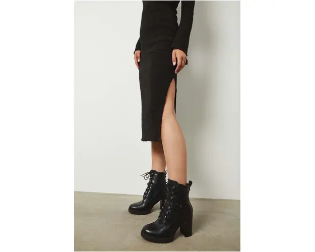 Medicine botine femei, culoarea negru, cu toc drept