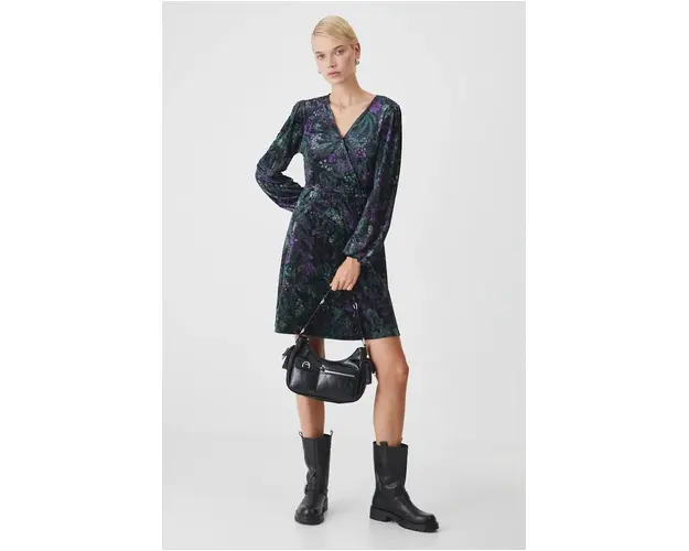 Medicine rochie culoarea negru, mini, evazati