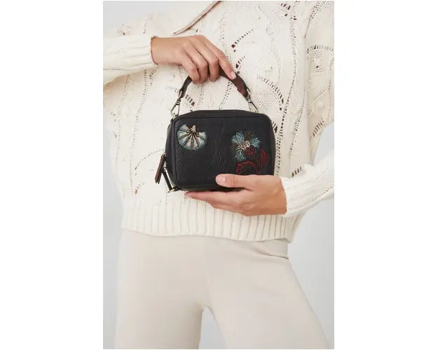 Medicine poseta culoarea negru