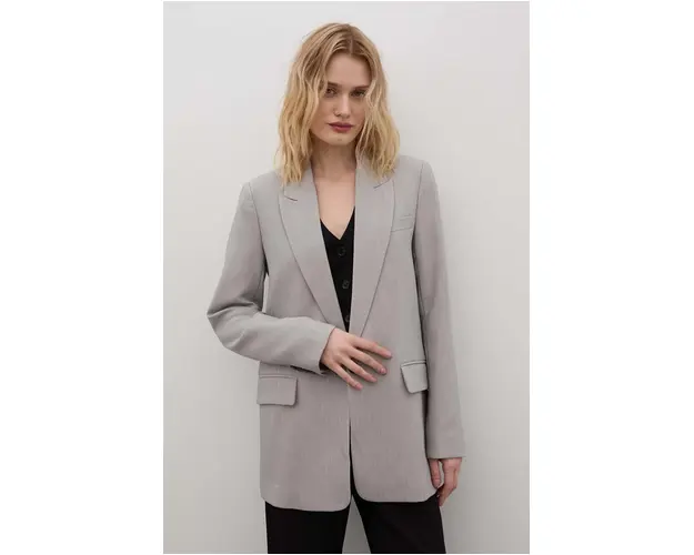 Bruuns Bazaar sacou culoarea gri, un singur rand de nasturi, neted