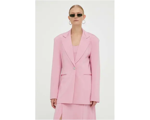 Remain sacou culoarea roz, un singur rand de nasturi, neted