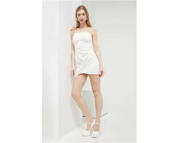 Hollister Co. rochie culoarea alb, mini, mulata