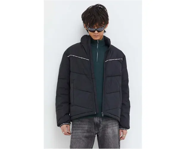 Tommy Jeans geaca barbati, culoarea negru, de iarna DM0DM18350