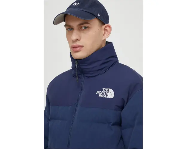 The North Face geaca barbati, culoarea albastru marin, de iarna