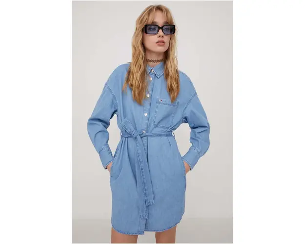Tommy Jeans rochie din denim mini, oversize DW0DW17421