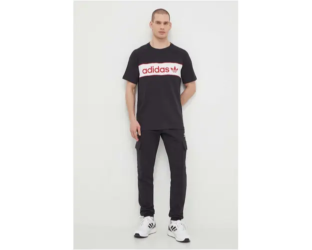 adidas Originals tricou din bumbac barbati, culoarea negru, cu imprimeu IS1404