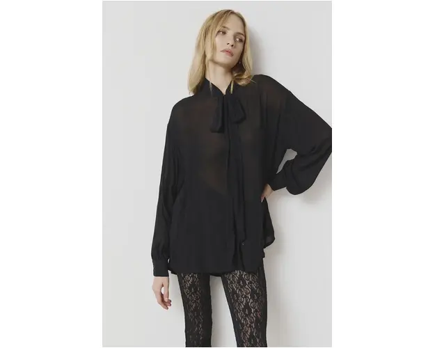 Answear Lab camasa femei, culoarea negru, cu un decolteu legat, relaxed