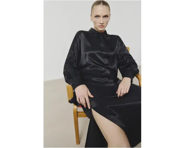 Answear Lab camasa femei, culoarea negru, cu guler clasic, relaxed