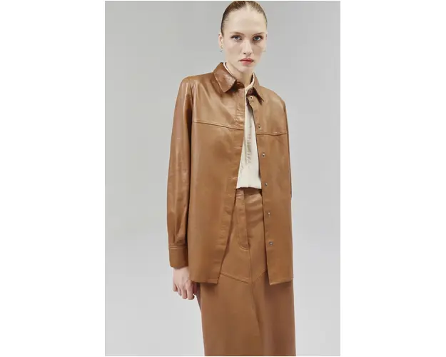 Answear Lab camasa din piele culoarea maro, cu guler clasic, relaxed