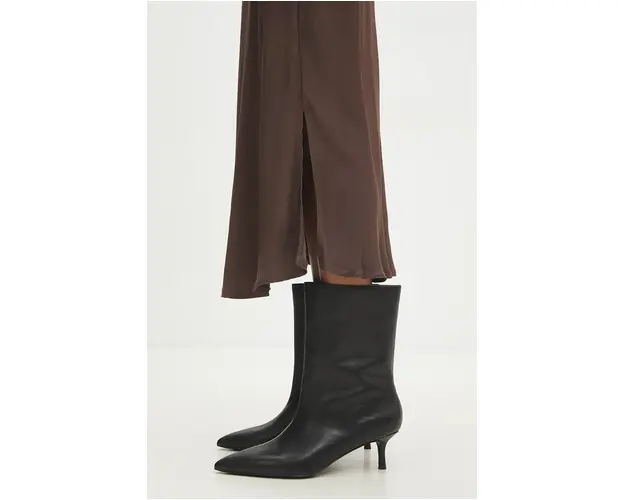Answear Lab cizme de piele femei, culoarea negru, cu toc cui, izolare usoara