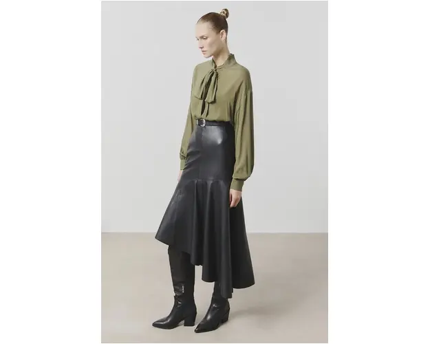 Answear Lab fusta de piele culoarea negru, midi, evazati