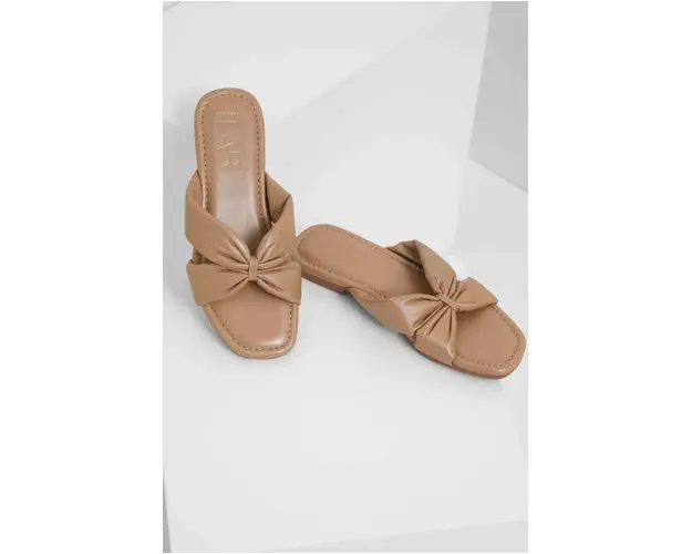 Answear Lab slapi de piele femei, culoarea bej