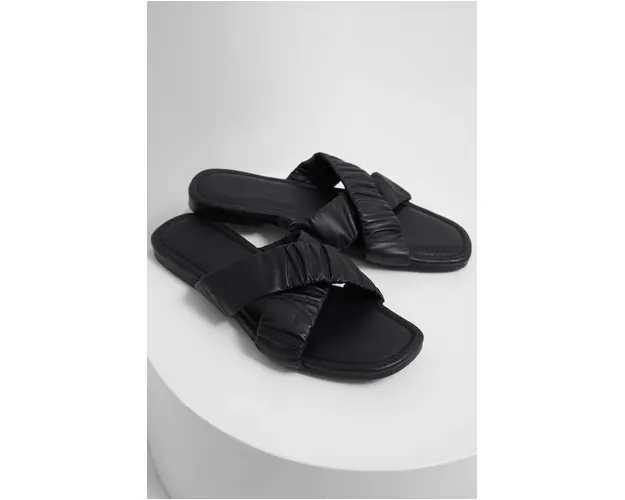 Answear Lab slapi de piele femei, culoarea negru