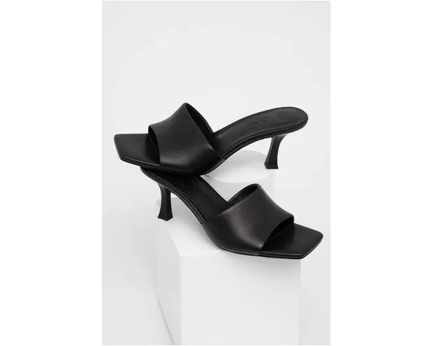 Answear Lab slapi de piele femei, culoarea negru, cu toc cui