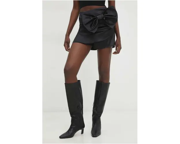 Answear Lab pantaloni scurti culoarea negru, mini, drept