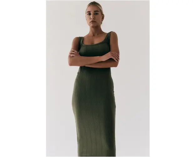 MUUV. rochie sukienka długa FENDU culoarea alb, midi, mulata