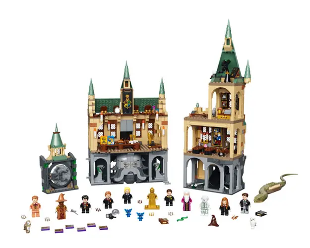 LEGO Harry Potter: Castelul Hogwarts: Camera Secretelor 9 + ani