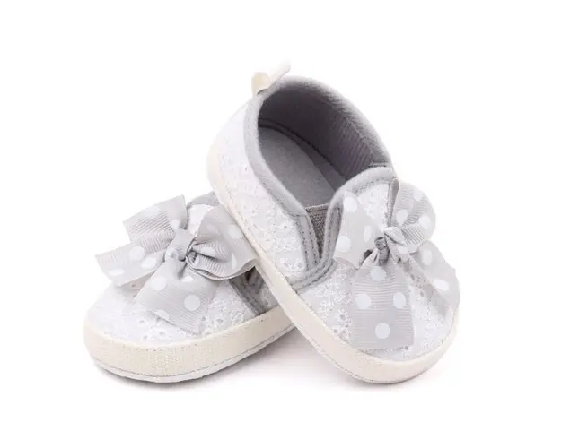 Balerini albi cu fundita gri