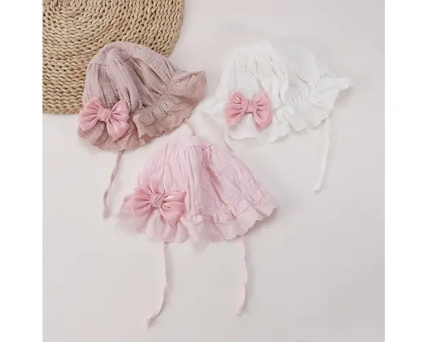 Boneta din finet cu fundita din organza