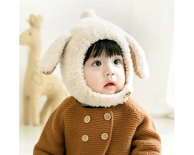 Caciulita ivore pentru bebelusi - Bunny