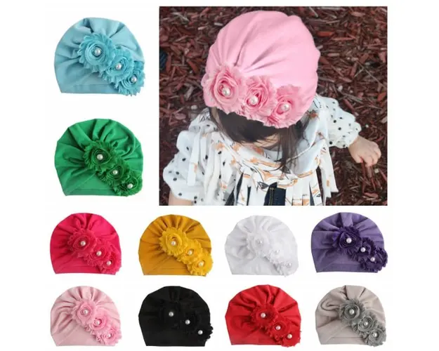 Caciulita tip turban cu floricele cu perlute