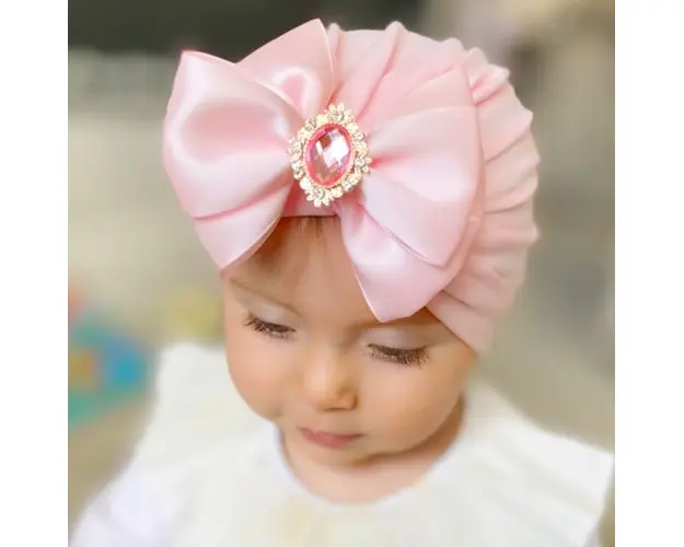 Caciulita tip turban cu funda din satin aplicata - Queen