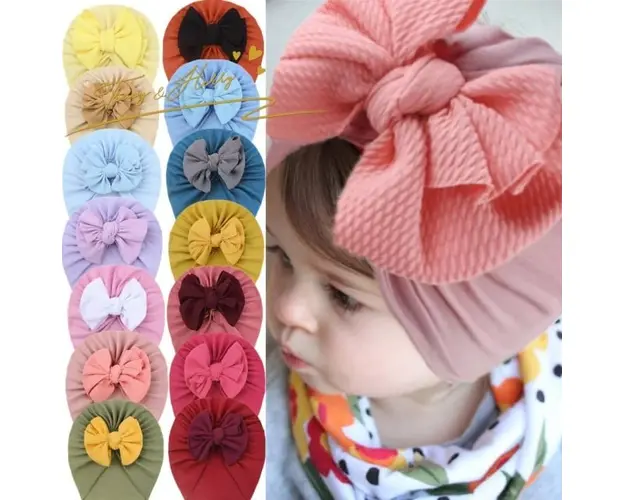 Caciulita tip turban cu fundita in fata