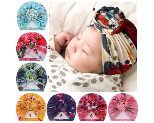 Caciulita tip turban cu imprimeu viu colorat
