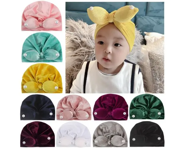 Caciulita tip turban din catifea cu perlute