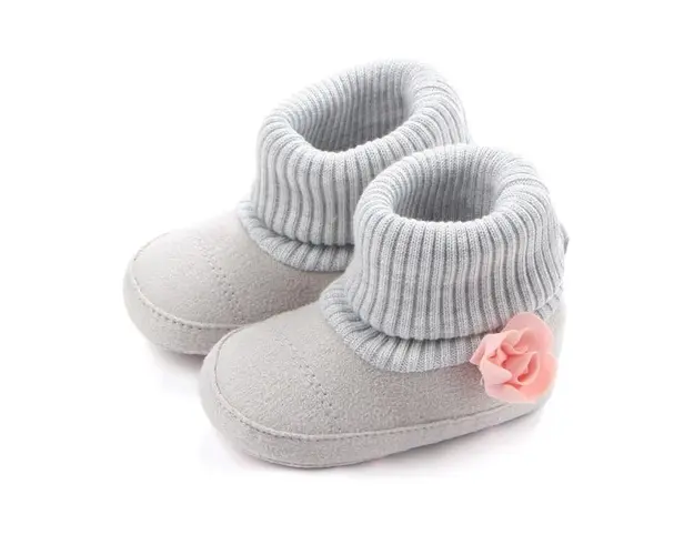 Cizmulite fetite gri - Angle