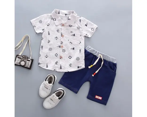 Costum cu camasuta alba - Elemente marine