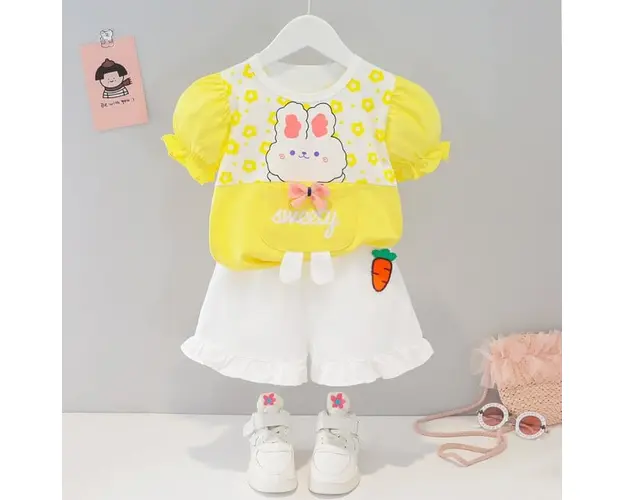 Costumas cu bluzita si pantalonasi scurti - Sweety Rabbit