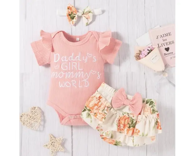 Costumas cu body roz somon si pantaloni scurti - Flower