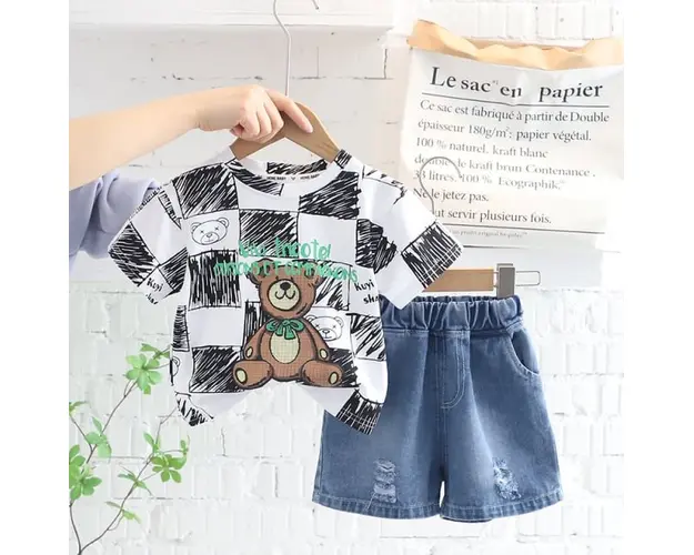 Costumas cu tricou alb si blugi pentru baietei - Bear