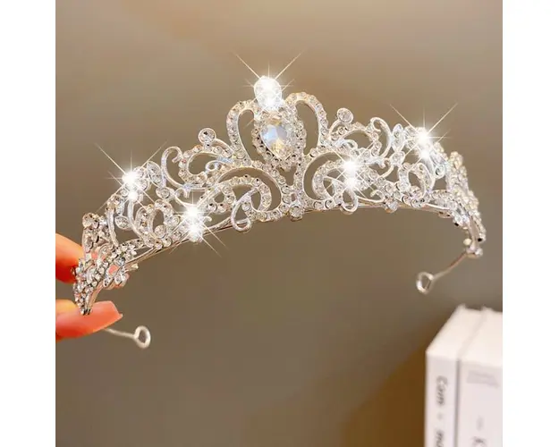 Diadema tip coronita cu strasuri albe