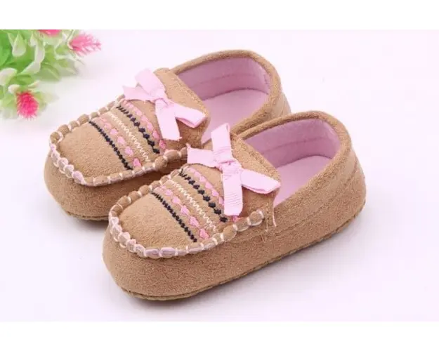 Mocasini fetite crem