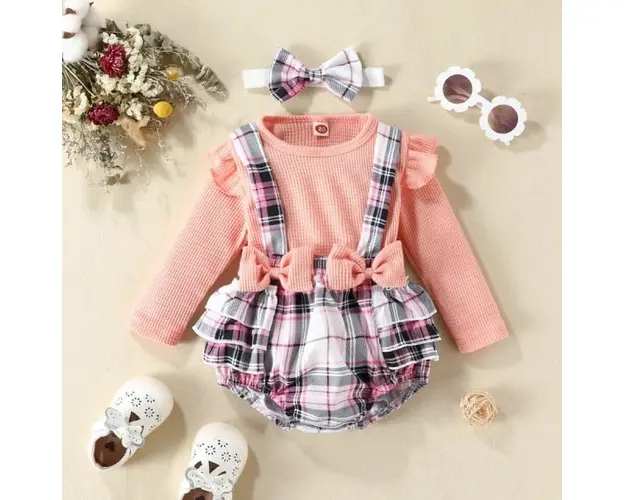 Pantalonasi bufanti cu bluzita roz somon