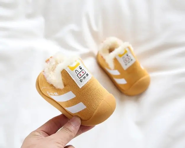 Pantofi galben mustar imblaniti - Stripes