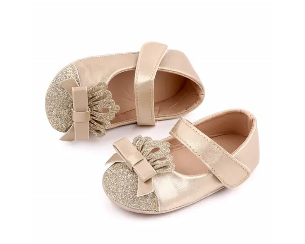 Pantofiori cu sclipici si coronita