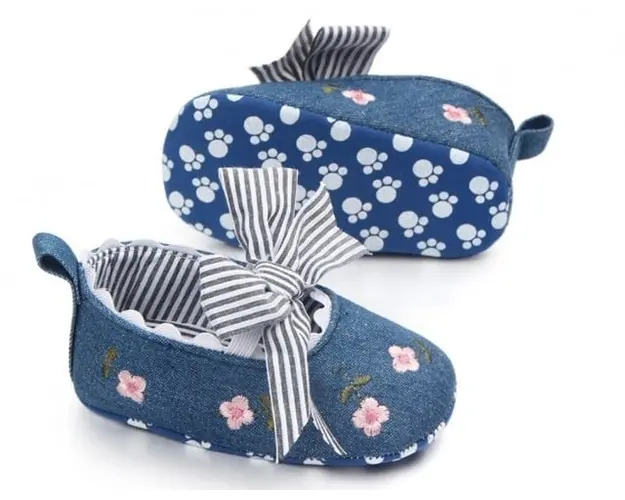 Pantofiori denim cu floricele