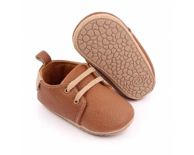 Pantofiori eleganti maro cu sireturi