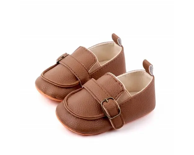 Pantofiori eleganti maro pentru baietei