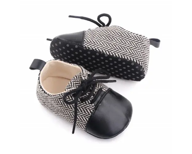 Pantofiori eleganti negru cu alb in zig zag