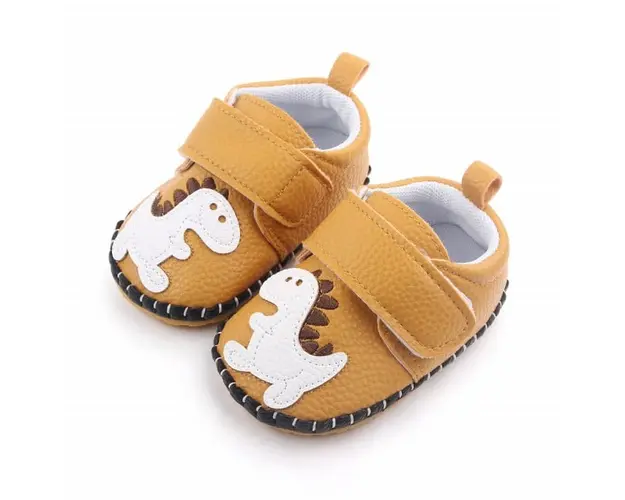 Pantofiori maro pentru baietei - Dino