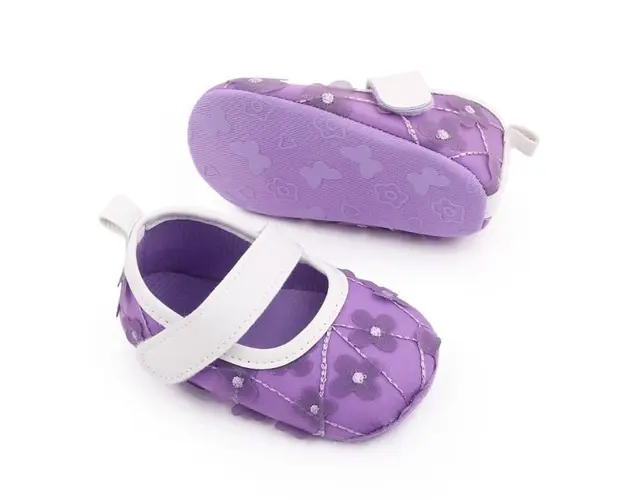Pantofiori mov cu floricele pentru fetite