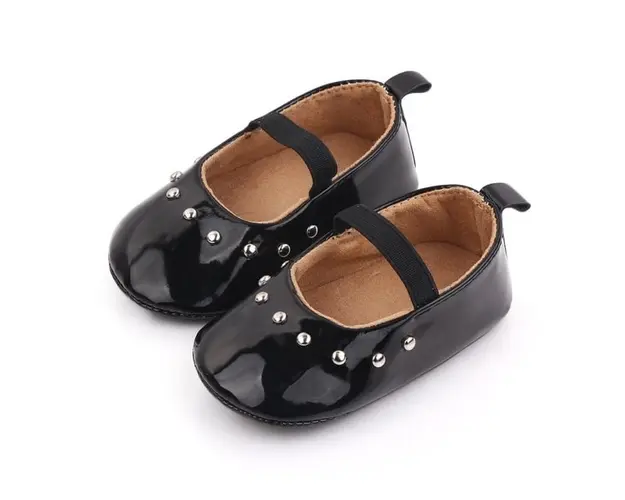 Pantofiori negri din piele ecologica lacuita