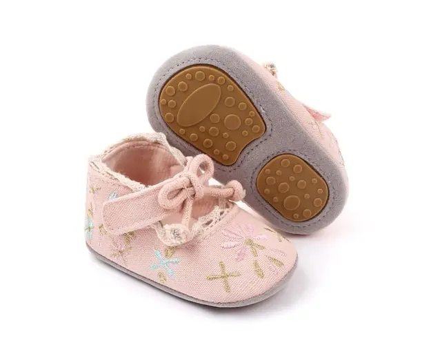 Pantofiori roz somon cu broderii roz si aurii