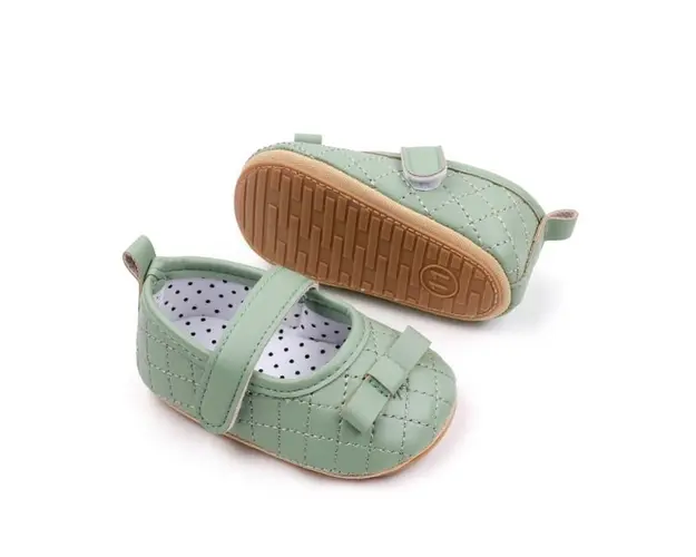 Pantofiori verzi cu fundita delicata