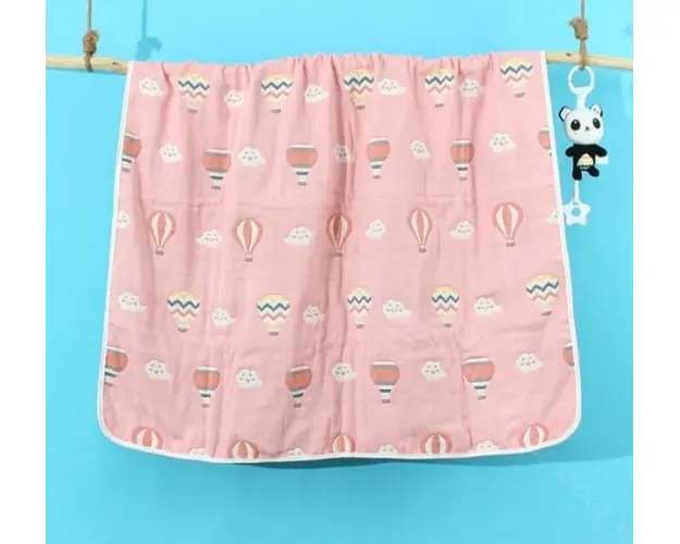 Paturica roz cu baloane si norisori