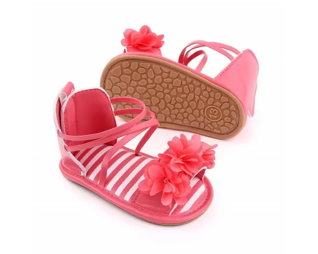 Sandalute corai cu floricele si barete